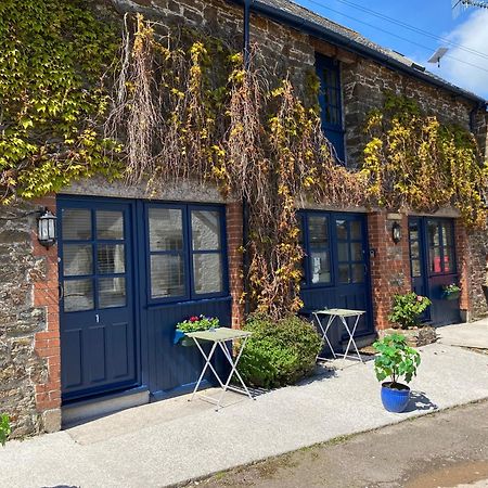 The Ivy Barn Holbeton Hotel Luaran gambar