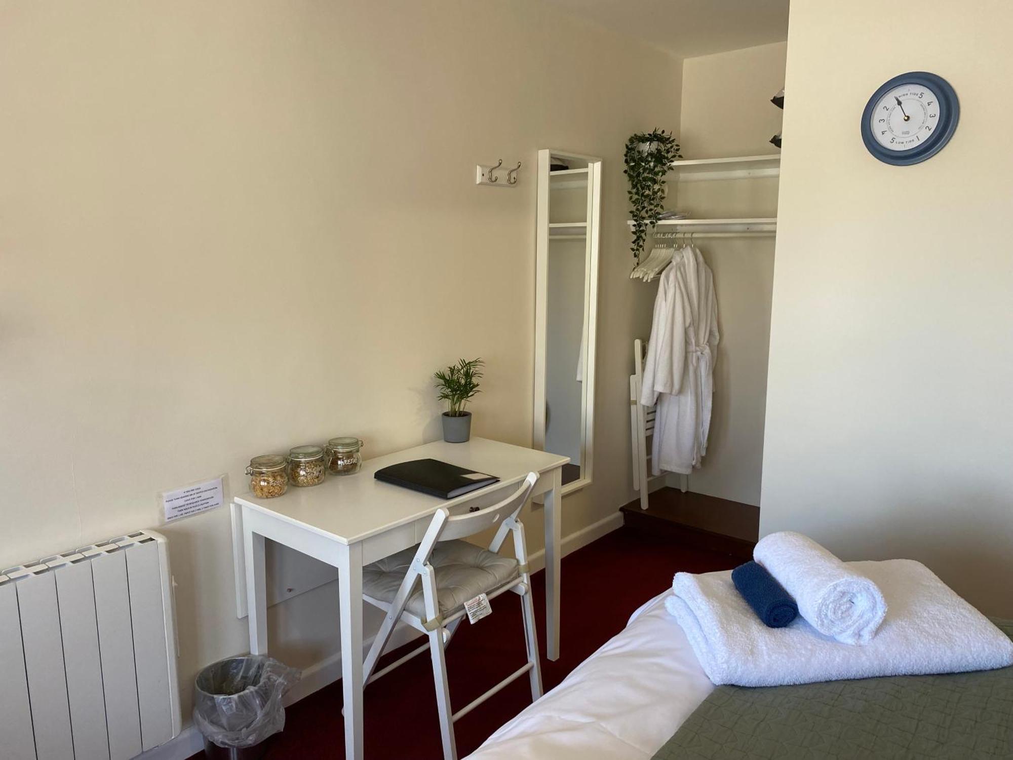 The Ivy Barn Holbeton Hotel Luaran gambar